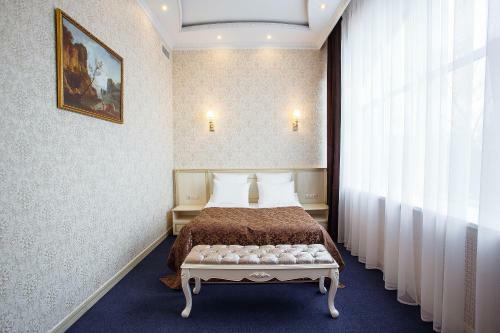Golden Plaza Hotel