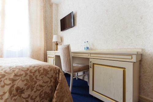 Golden Plaza Hotel