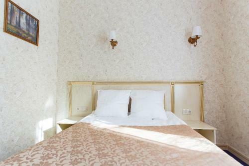 Golden Plaza Hotel
