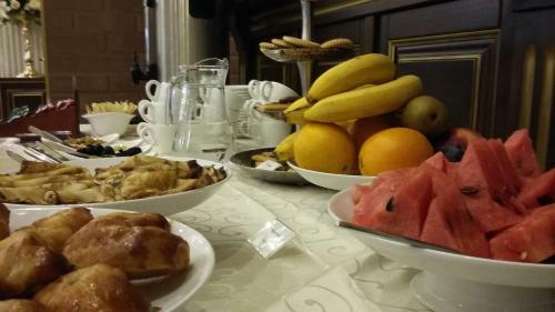 Golden Plaza Hotel