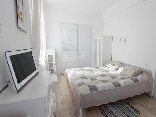 Apartlux Profsoyznaya 24