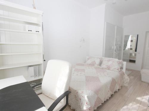 Apartlux Profsoyznaya 24