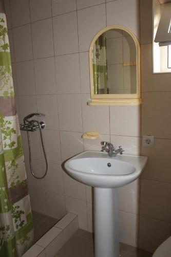 Hostal On Engelsa Guest House
