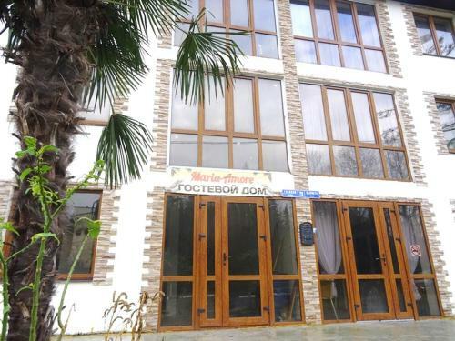 Hostal Maria Amore Inn