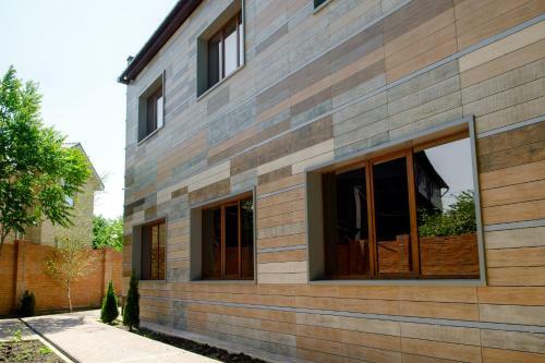 Tesoro Hotel