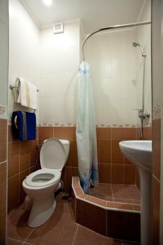 Hostal Mirny Hotel