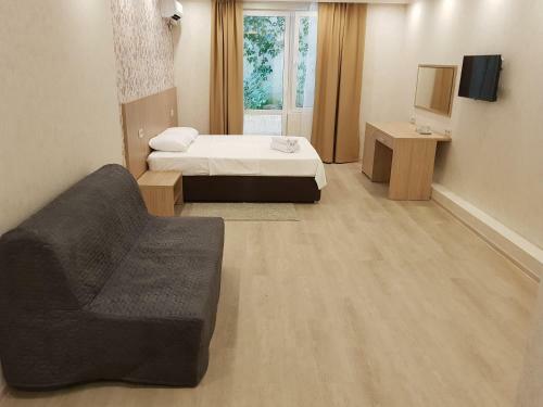 Hostal Guest House Good House