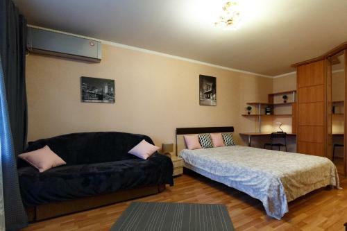 Apartment 24 Kar Marx 82