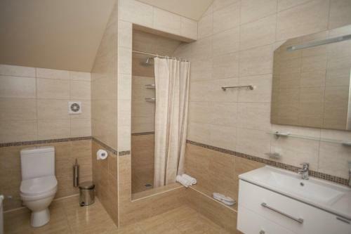 Hostal Guest House Chalet
