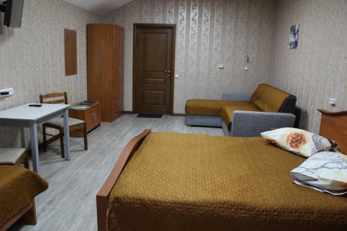 12 Mesyatsev Hotel