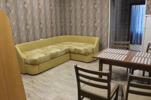 12 Mesyatsev Hotel