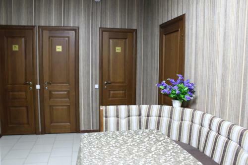 12 Mesyatsev Hotel