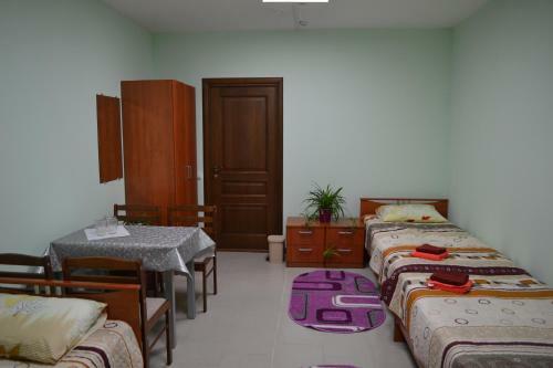 12 Mesyatsev Hotel