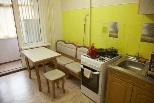 Apartaments On Shirokaya 36