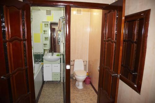 Apartaments On Shirokaya 36