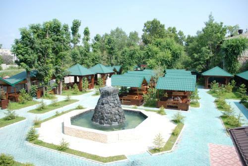 Ani Hotel