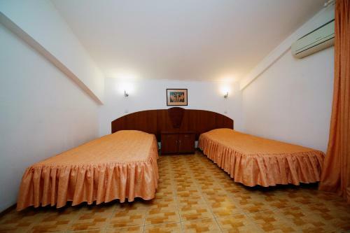 Hostal Yason Guest House