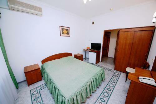 Hostal Yason Guest House