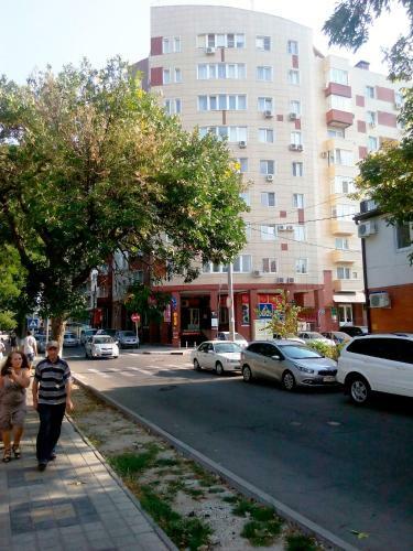 Apartment On Krasnozelyonykh