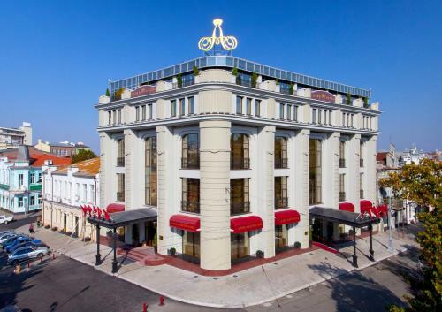 Aleksandrovski Grand Hotel 4*