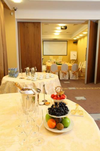 Aleksandrovski Grand Hotel 4*