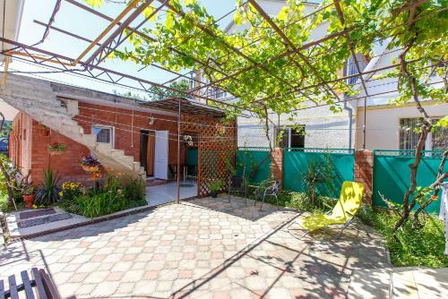 Hostal Guest House Liana