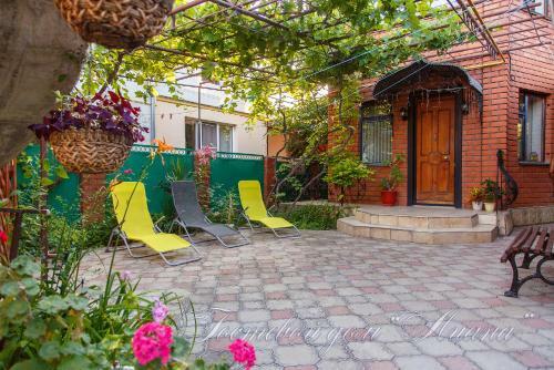 Hostal Guest House Liana