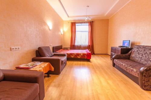 Apartment On Rentgena 15