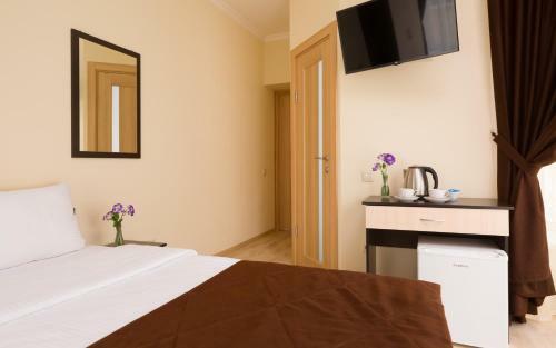 Hostal Sunrise Guest House
