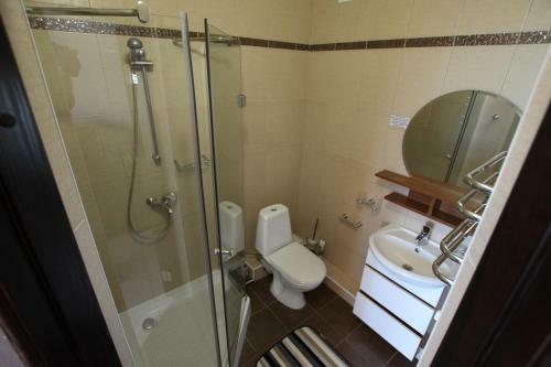Hostal Guest House Azov Inn