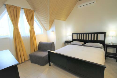 Hostal Guest House Azov Inn