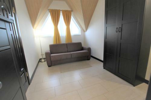 Hostal Guest House Azov Inn