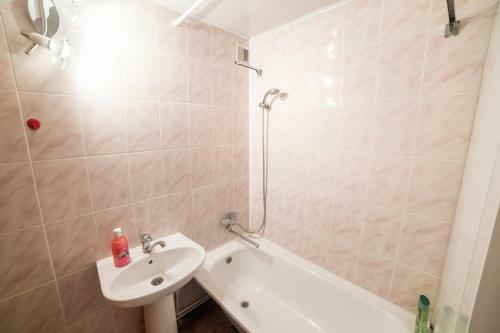 Super Apartment Uchebnaya 40