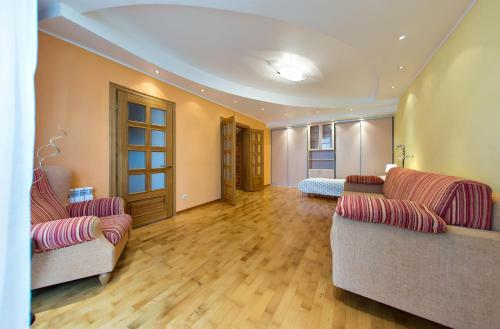 Apartamento Sutkiufa ??????? ????? 70/2.2