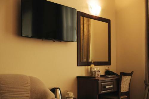 Hotel Acapella On Vosstaniya Square