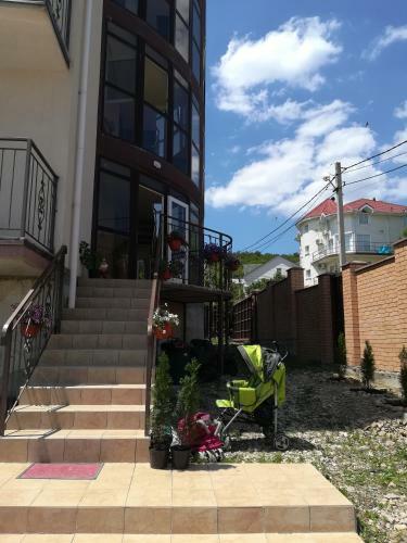 Hostal Hotel Parizhanka