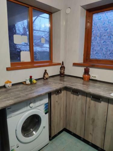 Hostal Yuzhny Briz Guest House