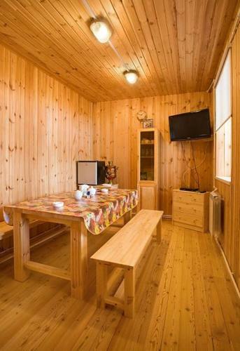 Chesnava Holiday Park