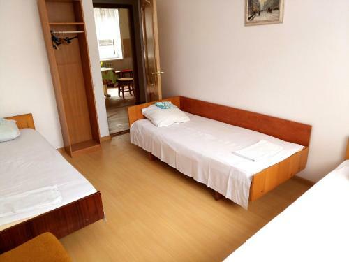 Hostal Guesthouse On Novorossiyskaya 47