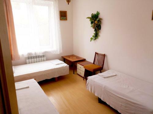 Hostal Guesthouse On Novorossiyskaya 47