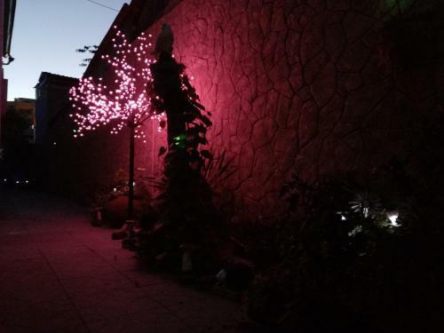 Hostal Guesthouse On Novorossiyskaya 47