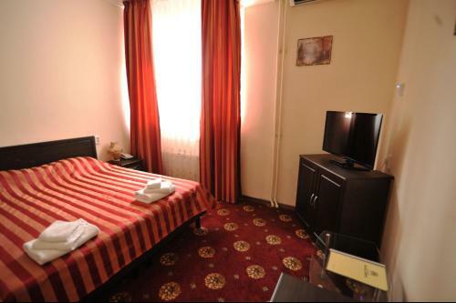 Maksimus Hotel