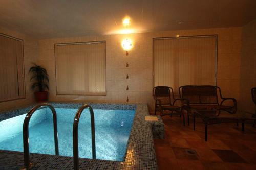 Maksimus Hotel