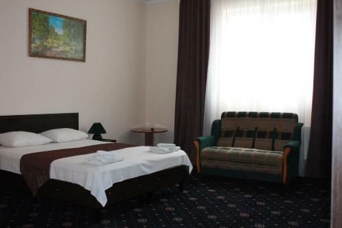 Maksimus Hotel