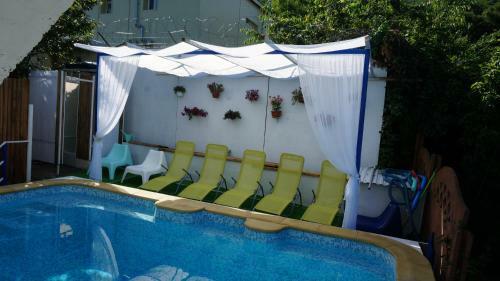 Hostal Provence Guest House