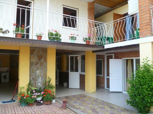 Hostal Yuzhnaya Guest House