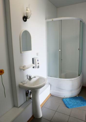 Hostal Peschany Bereg Guest House