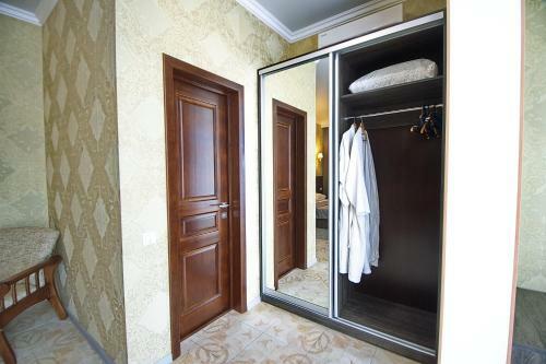 Rich-house Hotel