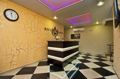 Rich-house Hotel