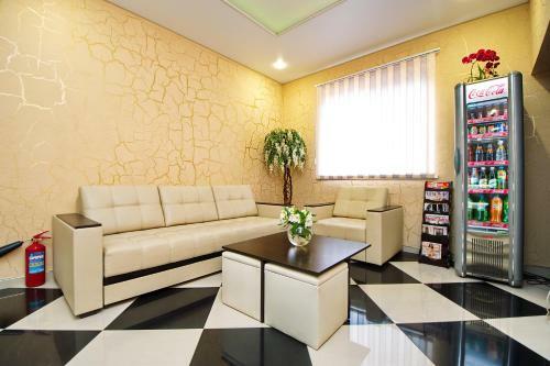 Rich-house Hotel